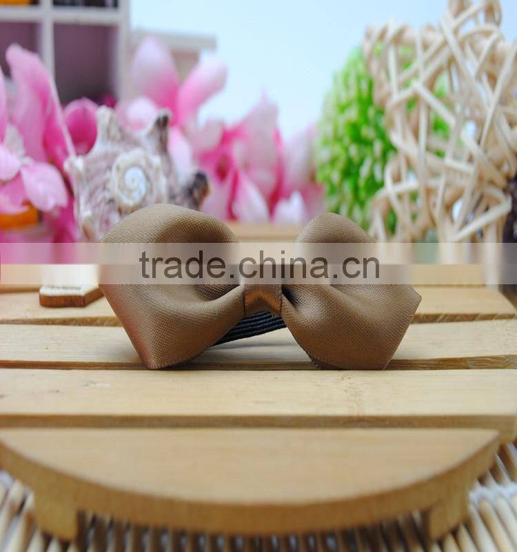 red polyester ribbon bow with loop for bottle decoration