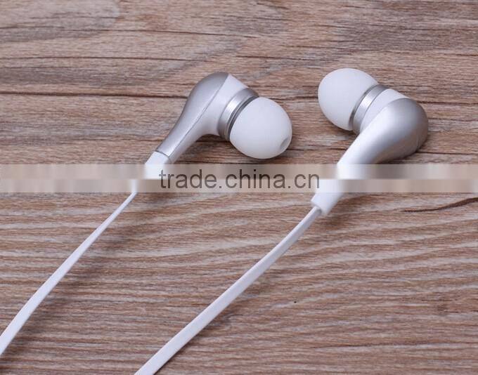 MP3 MP4 player High Quality Cheap Earphone With MIC