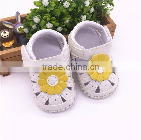 Lovely cheap Baby Sandals