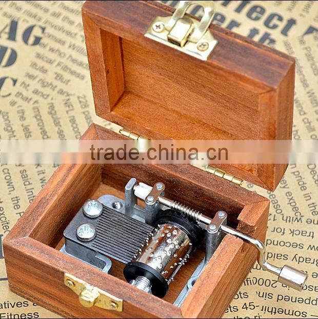 Eco-friendly best design wood pull string music box