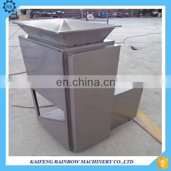 hot selling garlic clove separating machine with low price