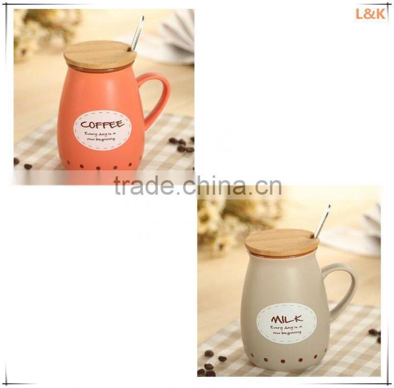 creative bulk ceramic mug with spoon/ceramic coffee mug with lid