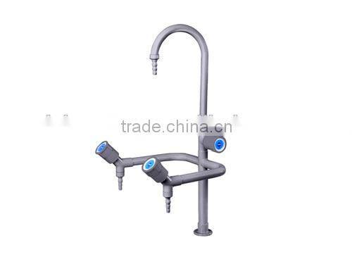 Laboratory deck mounted single handle lab faucets