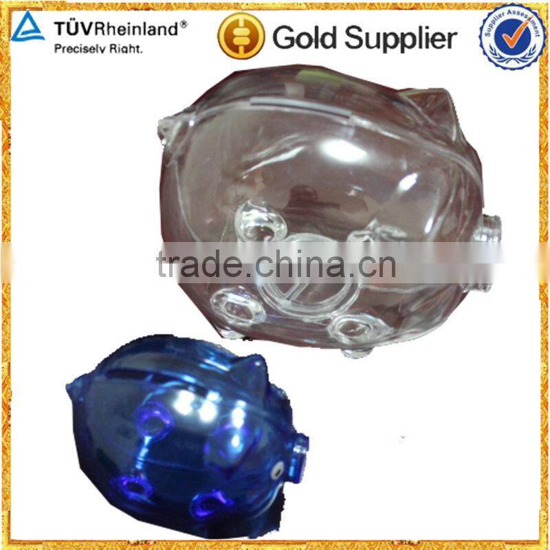 Cute piggy bank for plastic injection