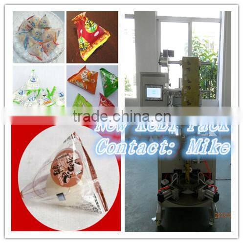 Automatic triangle bag vertical packaging machine