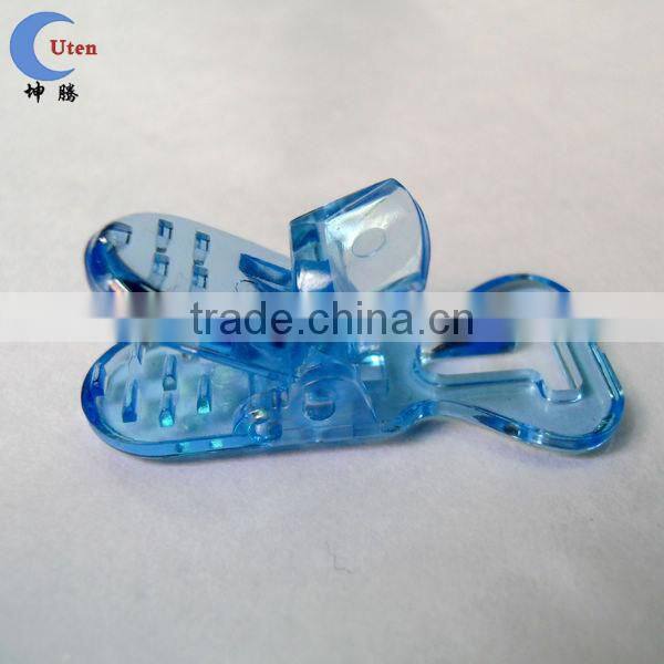 Plastic T Clip