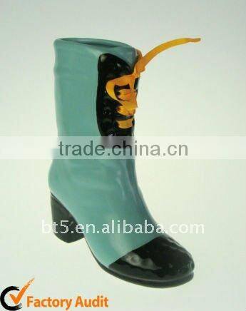 Ceramic flower vase