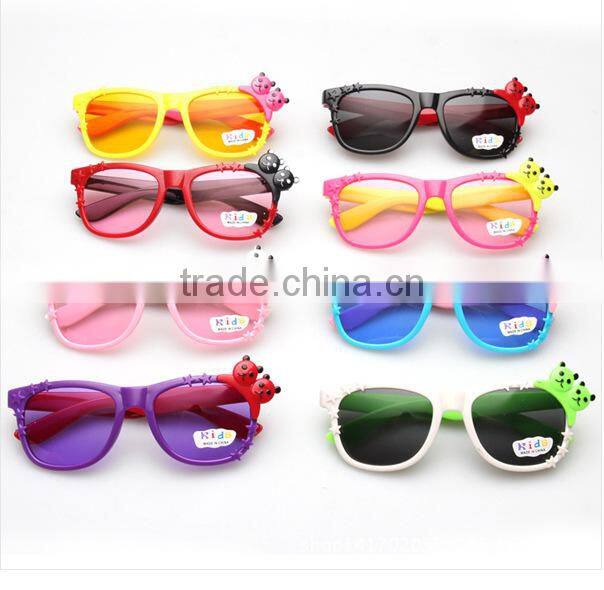 Wholesale Fashionable Kids Cartoon Sunglasses Plastic Frame Sun Glasses In Stock