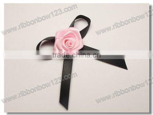Noble Ribbon Roses