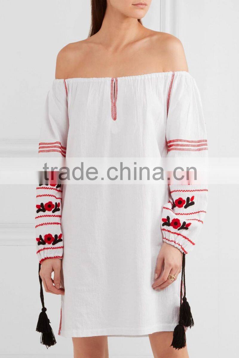 Bohemian Clothing Boho Mexican Peasant Embroidered Crinkled Cotton Mini Dresses With Pompom HSD5939