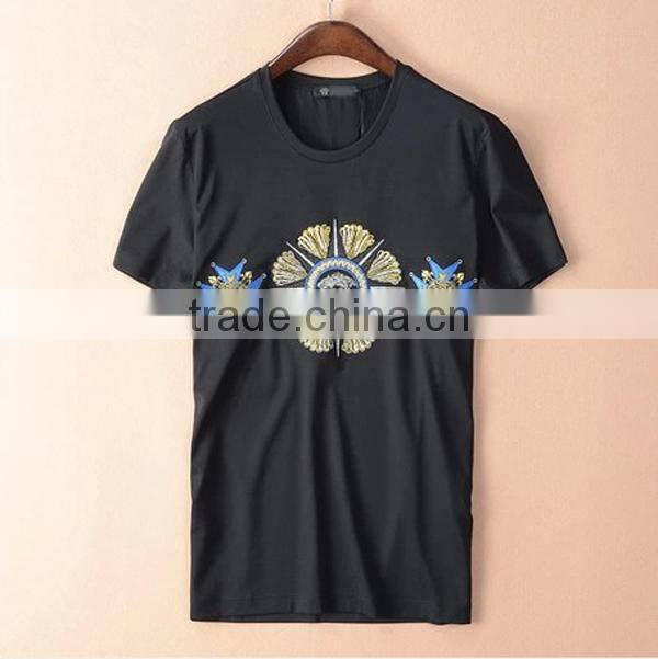 2015 latest design wholesale T-shirt with beatiful embroidery