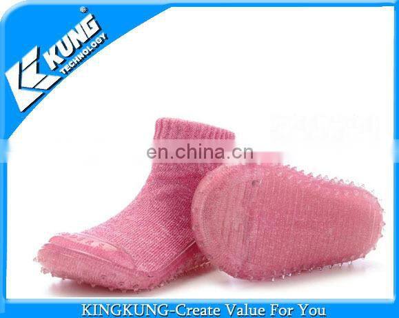 Baby rubber sole sock shoes,rubber shoe socks for kid