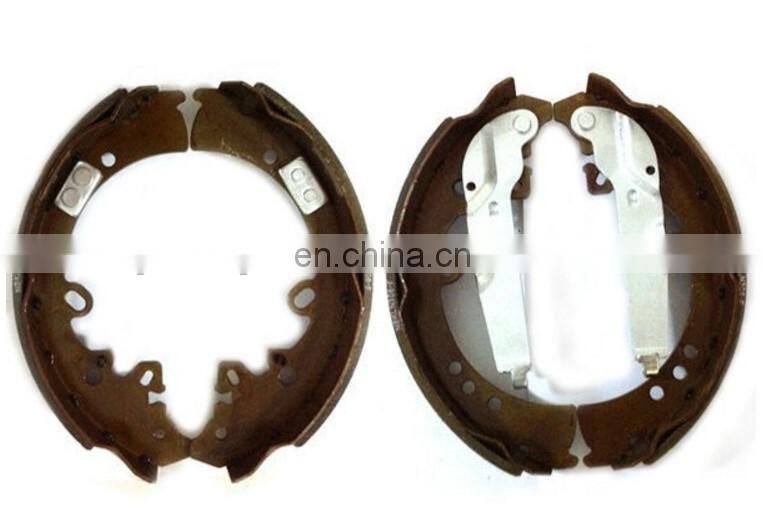 TOP quality brake shoe set 04495-0K120 for hilux
