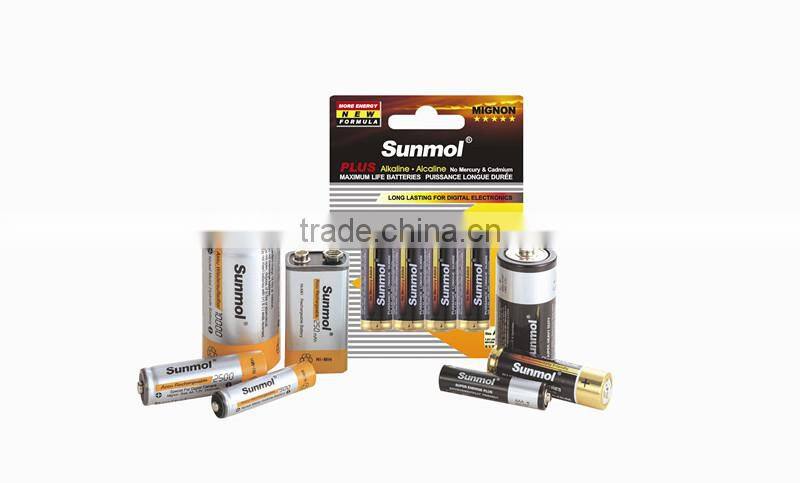 AA Size and 1.5V Nominal Voltage clam shell alkaline battery