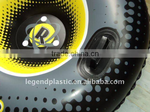 Inflatable cold resistant snow tube with slip patch