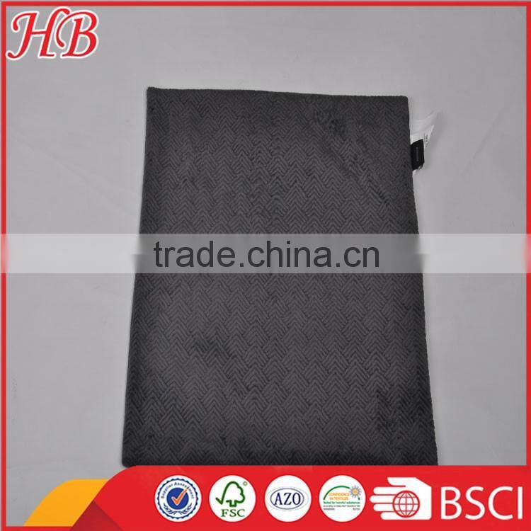 Grey color Zigzag Customized quilted cushion, solid micromink cushion, micromink quilted cushion manufacturer