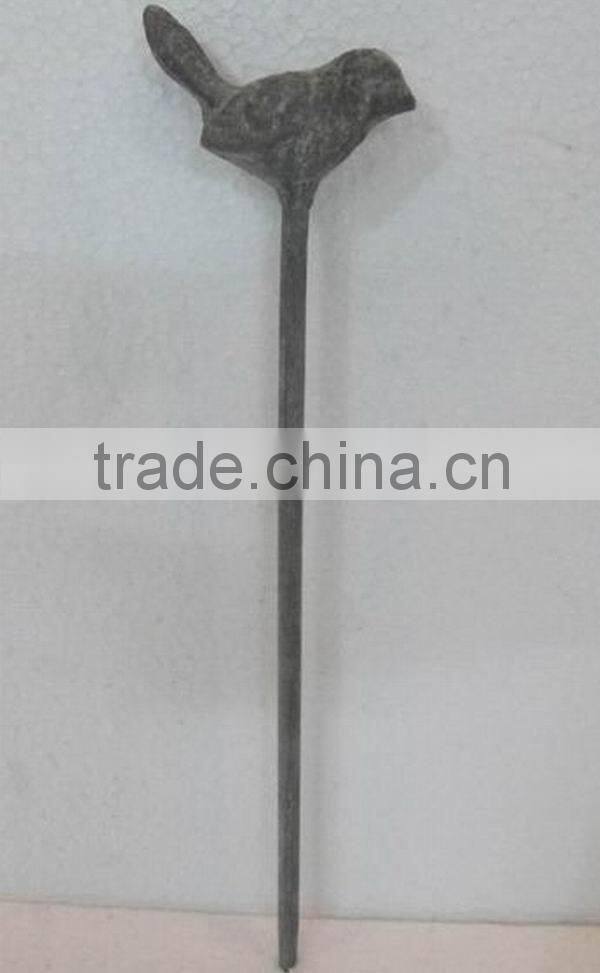 Wholesale vintage decor cast iron bird garden sticks