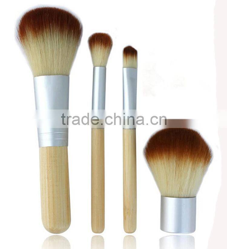 4pcs Cosmetic bamboo brush set with linen bag
