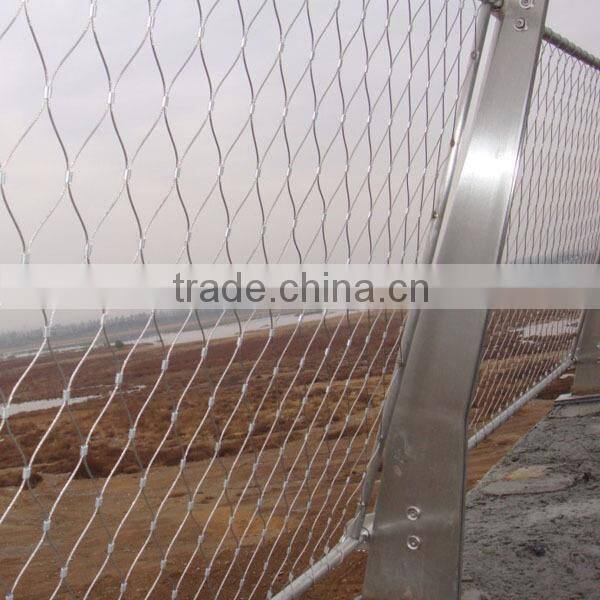 zoo enclosure wire mesh