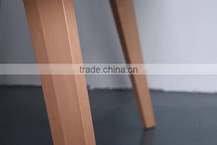 2016 Best Quality wooden dining room table with tempered glass