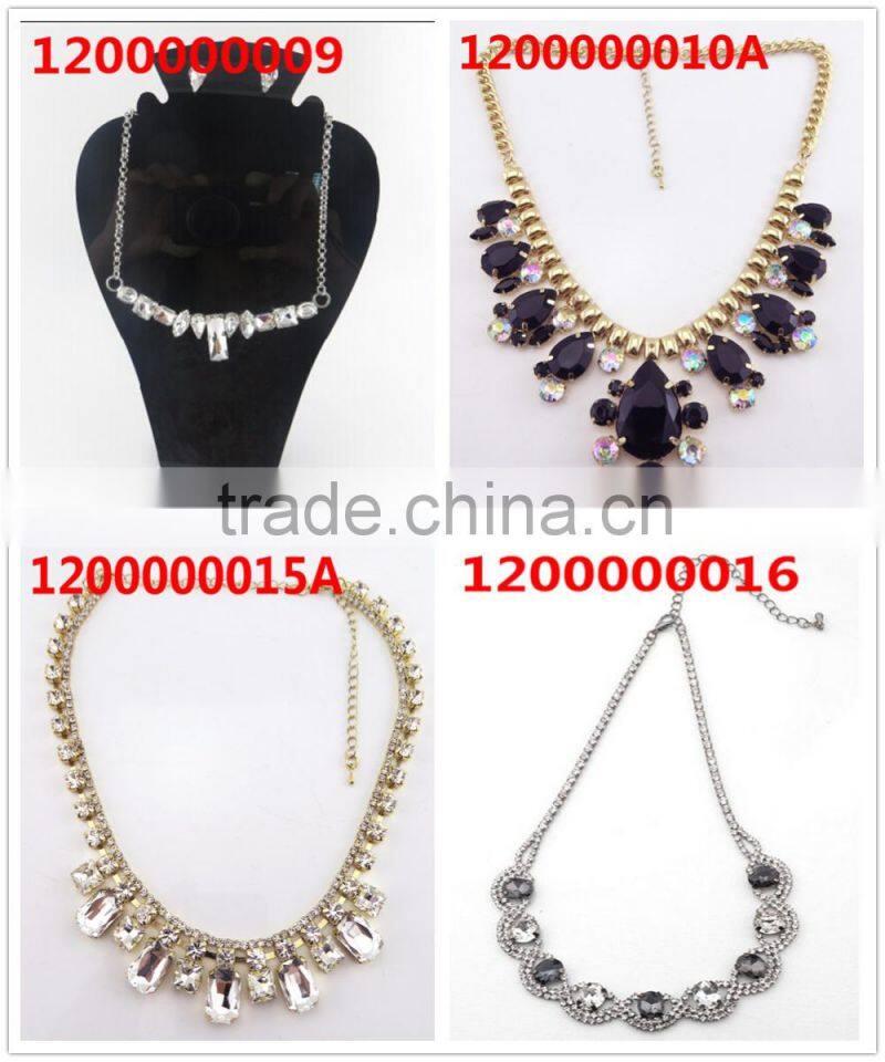 Spring style light weight gold necklace set
