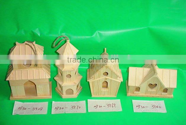 Wholesale High Quality Wooden christmas birdhouse For Sale