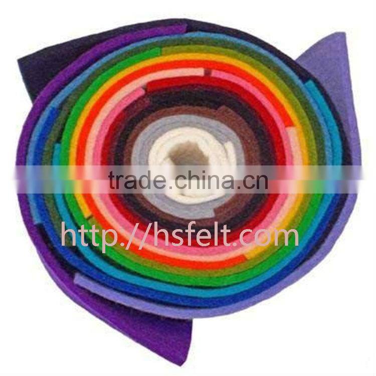 Colored polyester felt