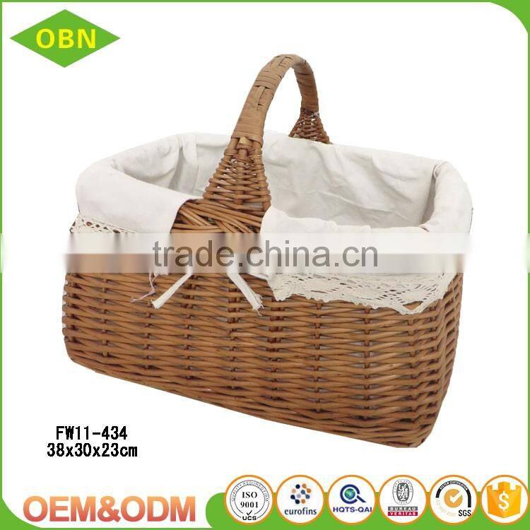 handmade cheap wicker picnic basket with lid for family