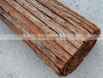Strong natural garden bark fencing rolls sells in the supermarket