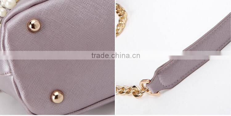 china wholesale latest fashion design decorated with pearl ladies clutch bag