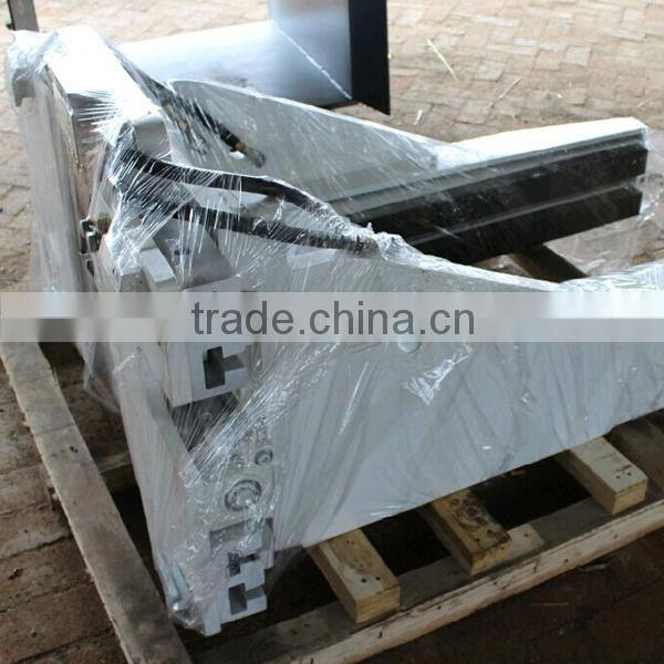 Z120 concrete forklift block clamp for brick making machine