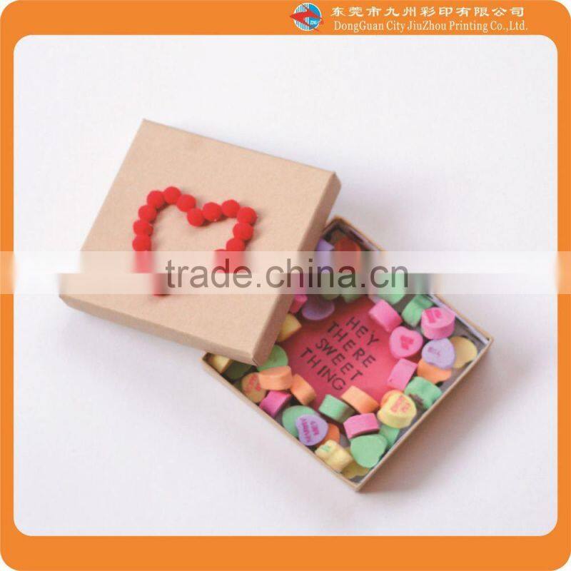 White flat corrugated box packaging