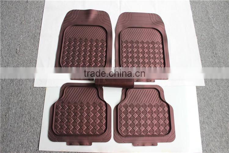 Tailorable car mat can be cut to the right size with high edge