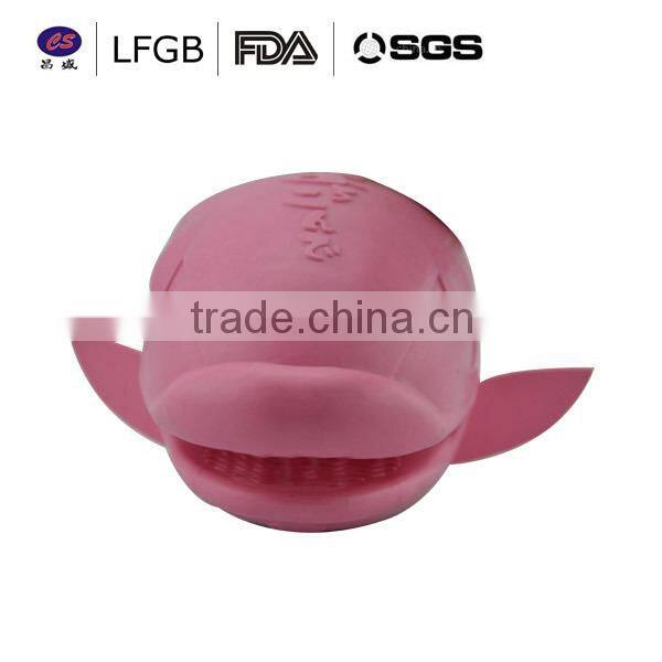 2014 New design professional customized animal shape silicone oven mitts