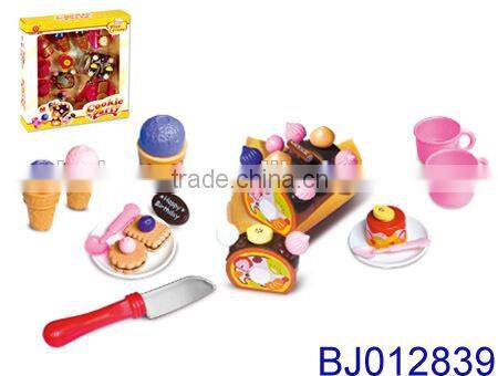 Lovely new plastic toy birthday cake model