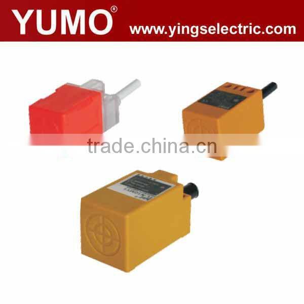 25X25X52 series red LED IP67 Horn Square type inductive proximity switch sensor