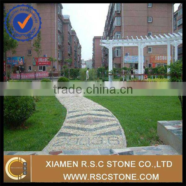 Black and white garden pebble stone decoration