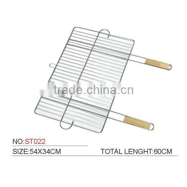 ST022 double wood handle bbq mesh