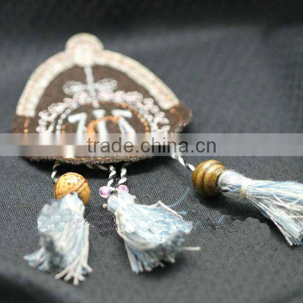 Custom cheaper high quality recycled embroidery patch for garments hats