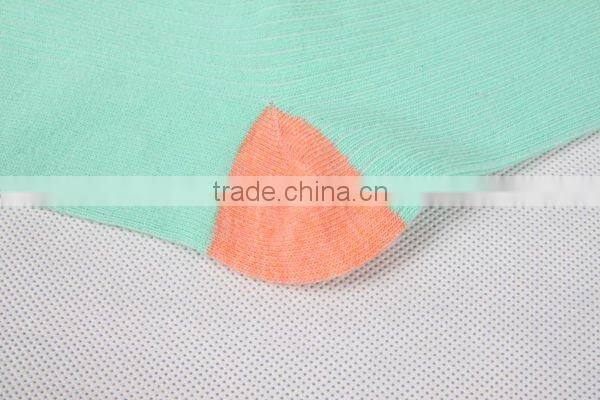 Women solid color ankle socks