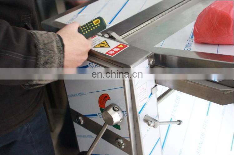 Factory Price Automatic Professional Pork Meat Peeling Skin Removing Machine