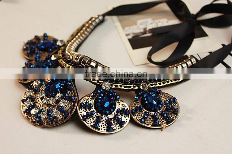2015 newest bling bling rhinestone collar necklace Korea popular jewelry short joker necklace