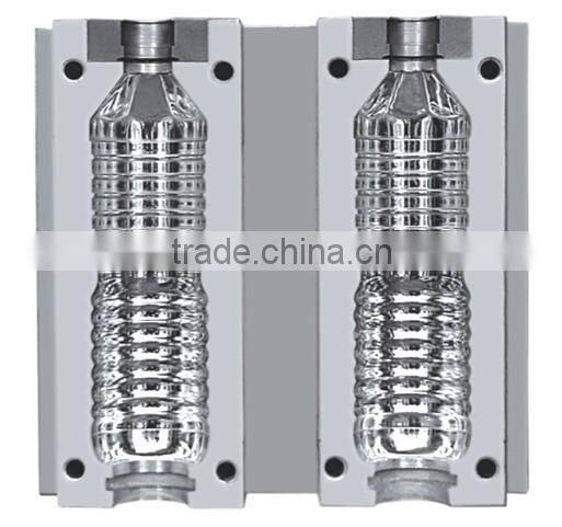 bottle molding machine