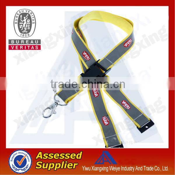 Factory direct selling Symbolic leding designed fashion reflective lanyard in lanyard