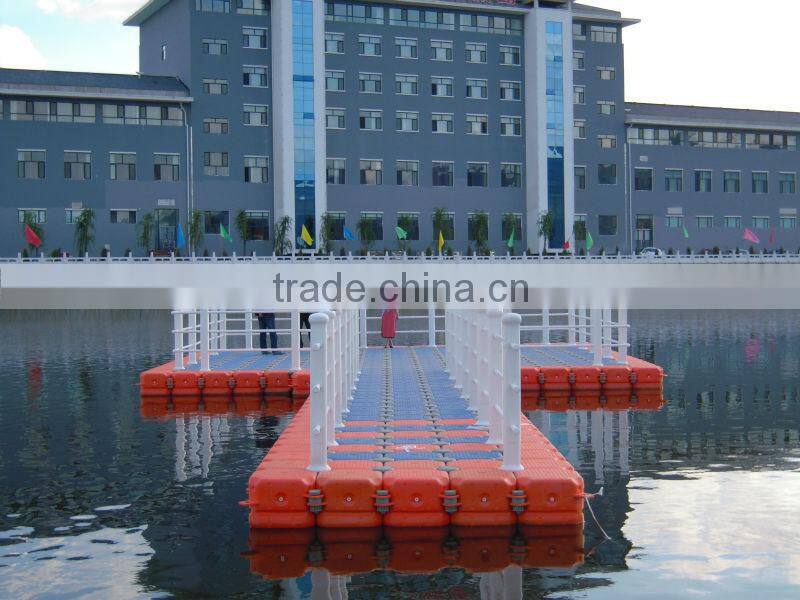 China plastic floating platform