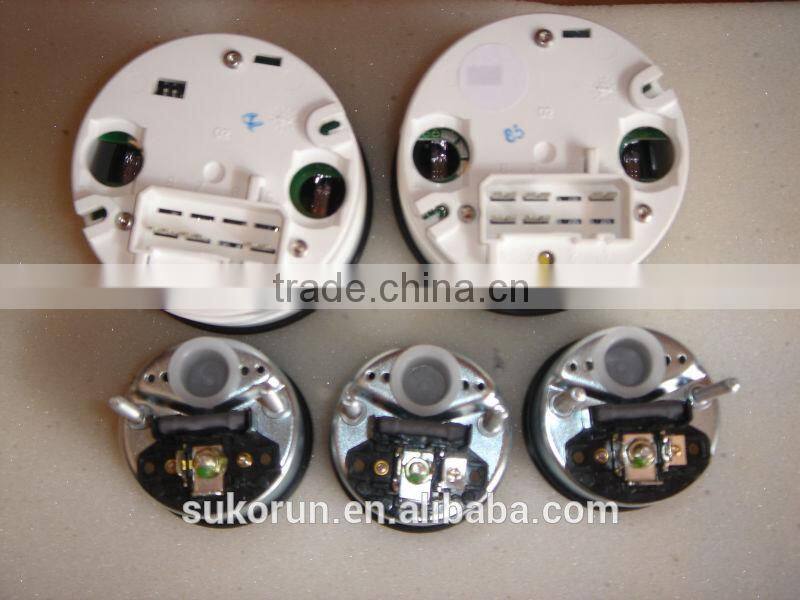 VDO car digital voltmeter 332-040-001C