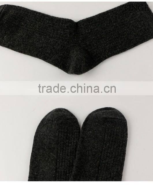 woollen stocklots closeout 100% merino wool socks Colorful woolen knitting patterns men socks high quality Socks