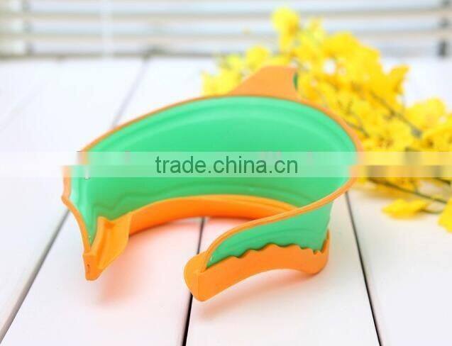 High quality adjustable baby Shower cap/baby shampoo hats/shower cap