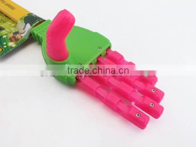 Multifunctional plastic robotic arm manipulative toys