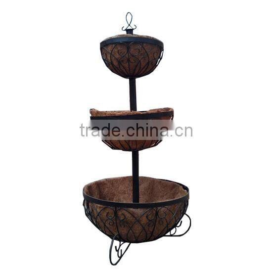 Metal Garden Planter With Coco Liner Flower Basket Planter